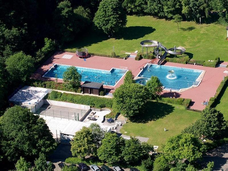 Villa Holgenbach - Penthouse- Und Ferienwohnung Im Nationalpark Eifel シュライデン エクステリア 写真