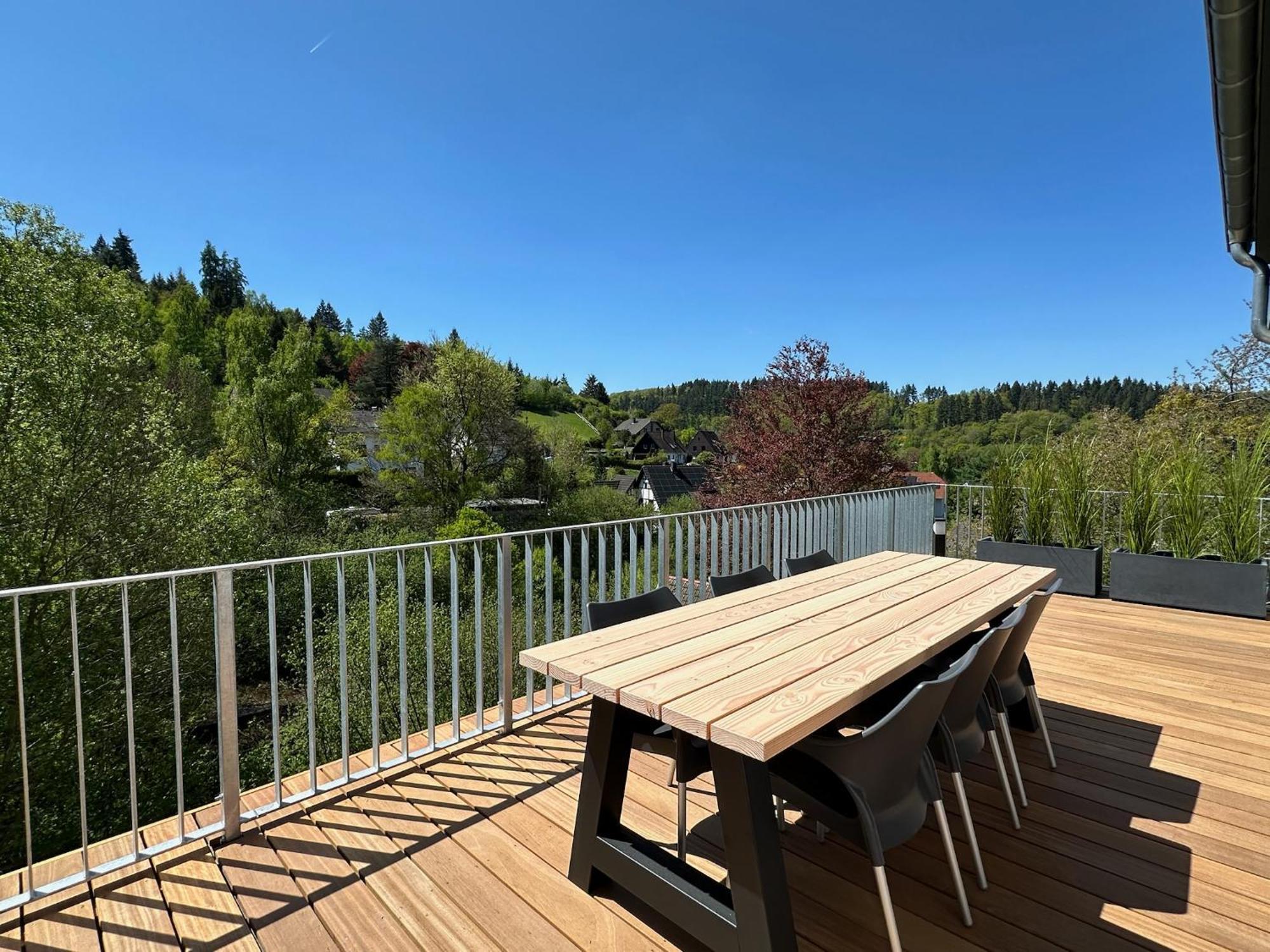 Villa Holgenbach - Penthouse- Und Ferienwohnung Im Nationalpark Eifel シュライデン エクステリア 写真